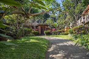 Ubud Raya Villa