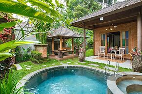 Ubud Raya Villa