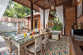 Ubud Raya Villa