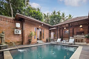 Ubud Raya Villa