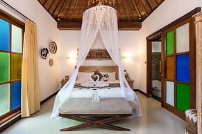 Ubud Raya Villa