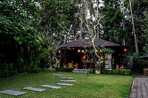 Ubud Raya Villa