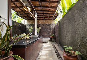 Ubud Raya Villa
