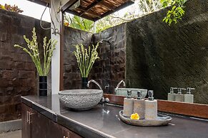 Ubud Raya Villa