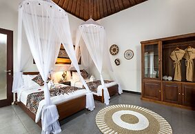 Ubud Raya Villa