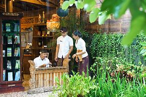 Ubud Raya Villa