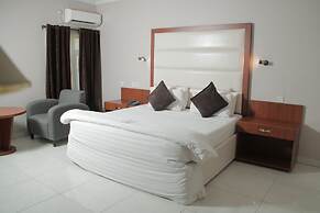 Denis Hotel