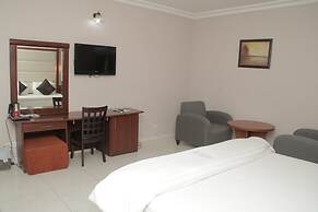 Denis Hotel