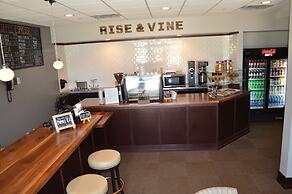 The Inn At Harbor Shores