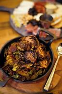 Metropolitan at The 9, Autograph Collection