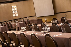 Metropolitan at The 9, Autograph Collection