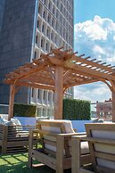 Metropolitan at The 9, Autograph Collection