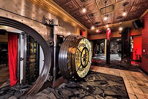 Metropolitan at The 9, Autograph Collection