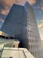 Metropolitan at The 9, Autograph Collection