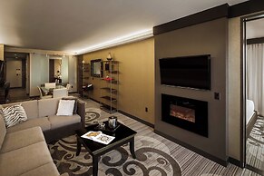 Metropolitan at The 9, Autograph Collection