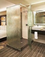 Metropolitan at The 9, Autograph Collection