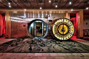 Metropolitan at The 9, Autograph Collection