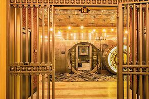 Metropolitan at The 9, Autograph Collection