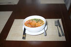 Golden Sunshine Villa Hotel and Travel