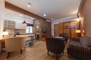 Golden Sunshine Villa Hotel and Travel