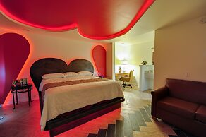 Romantic Inn & Suites