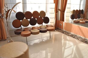 Cimma Suites Apart-Hotel