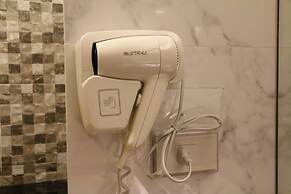 Crystal Palace Luxury Hotel