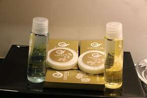 Crystal Palace Luxury Hotel