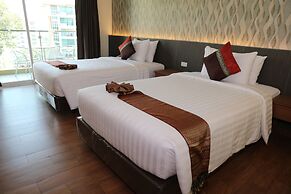 Crystal Palace Luxury Hotel