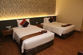 Crystal Palace Luxury Hotel