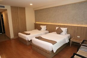 Crystal Palace Luxury Hotel