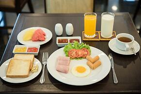 Crystal Palace Luxury Hotel