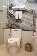 Crystal Palace Luxury Hotel