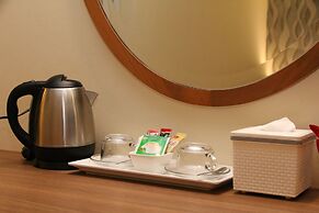 Crystal Palace Luxury Hotel