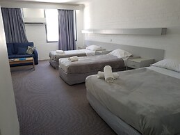 Seabreeze Beach Hotel