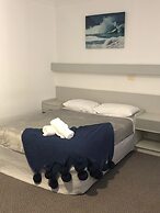 Seabreeze Beach Hotel