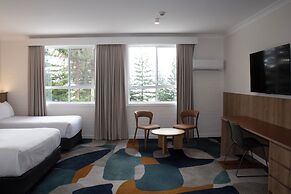 Seabreeze Beach Hotel