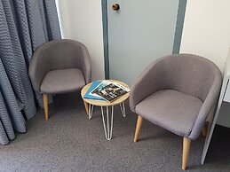 Seabreeze Beach Hotel