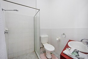 Seabreeze Beach Hotel