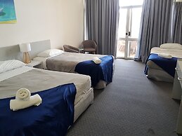 Seabreeze Beach Hotel