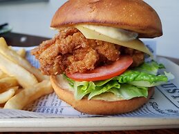 Seabreeze Beach Hotel