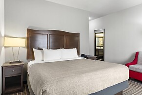 Quality Inn & Suites Pearsall