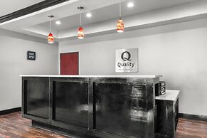 Quality Inn & Suites Pearsall