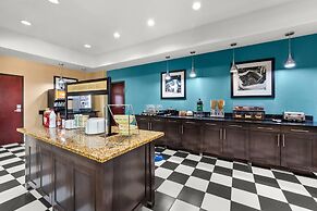 Quality Inn & Suites Pearsall
