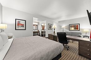 Quality Inn & Suites Pearsall