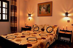 Heliotrope Apartments