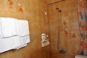 Heliotrope Apartments