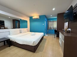 Bed by Cruise at Samakkhi-Tivanont