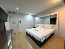 Bed by Cruise at Samakkhi-Tivanont