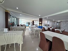 Bed by Cruise at Samakkhi-Tivanont